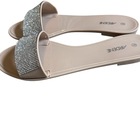 2 pair Ardene Women's Slide Sandals with “rhinestone” accents- size 9 - Picture 3 of 7